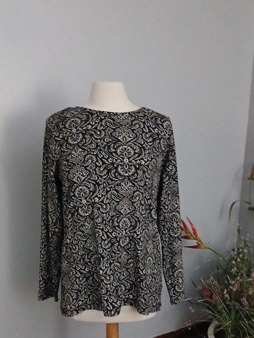 croft & barrow Black and White Floral Paisley Long-Sleeve Dress